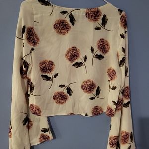 Black Bead Juniors M  Crop Blouse